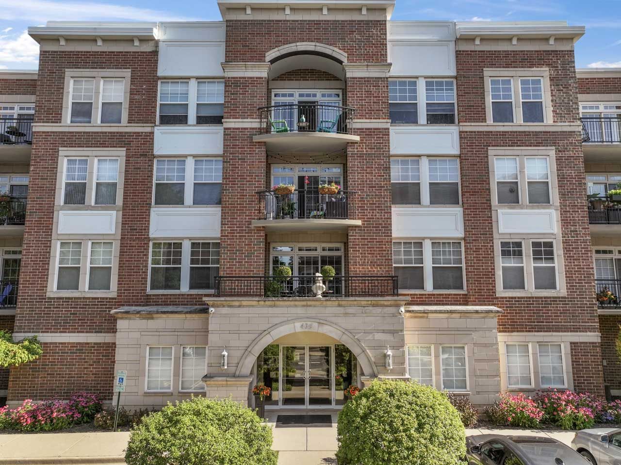 435 W Wood Street #402A, Palatine, IL 60067