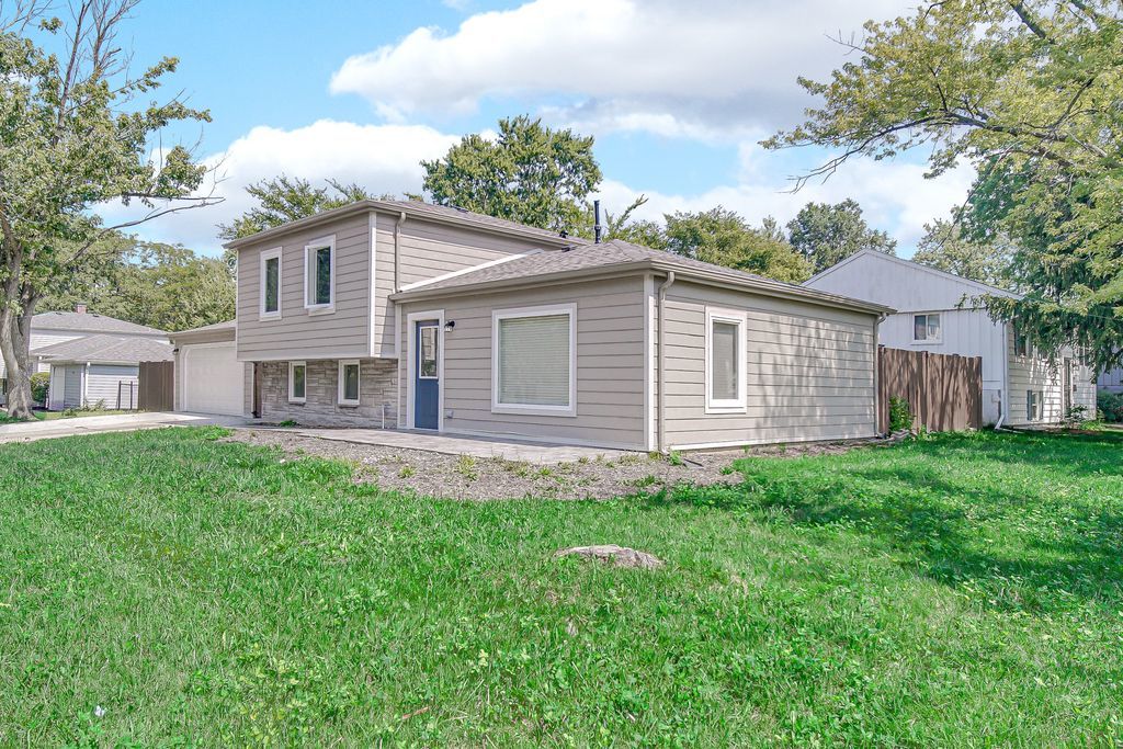 22456 yates Avenue, Sauk Village, IL 60411