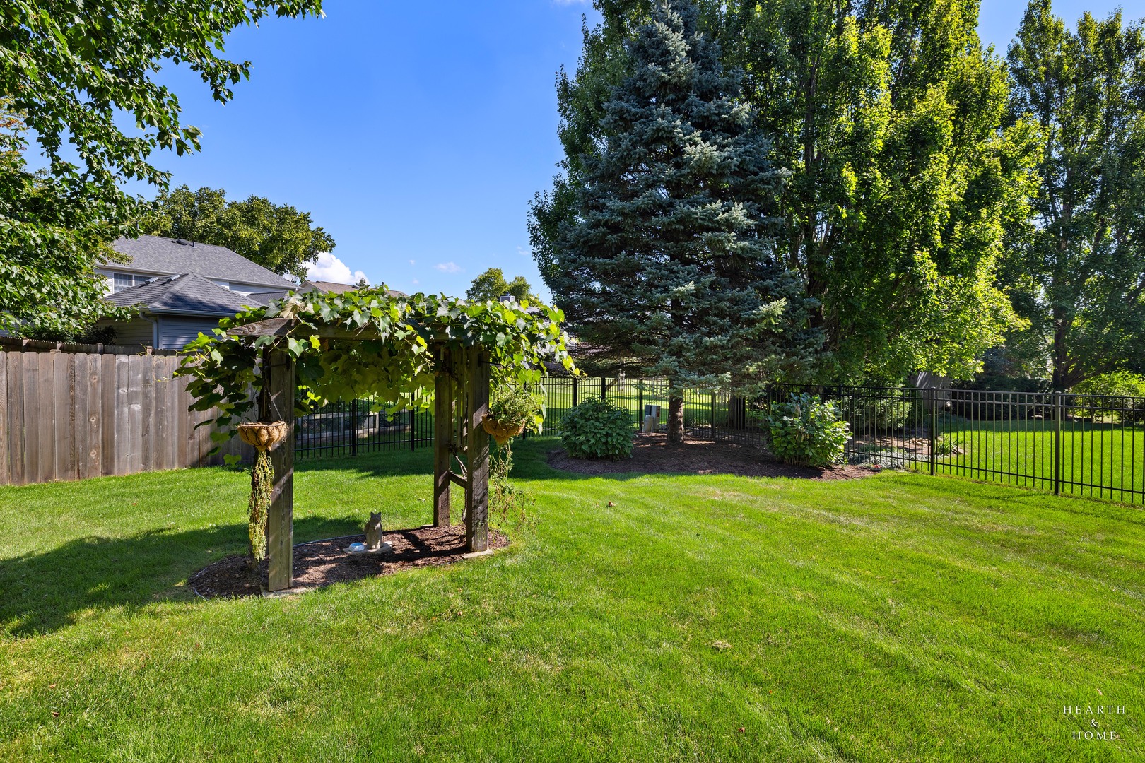 4716 Crystal Trail, McHenry, IL 60050