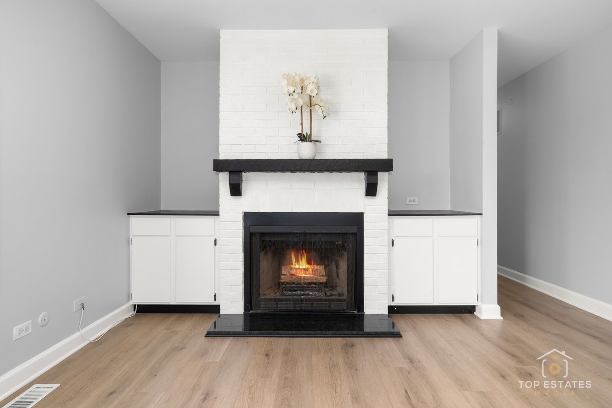 564 Willowcreek Court #0, Clarendon Hills, IL 60514