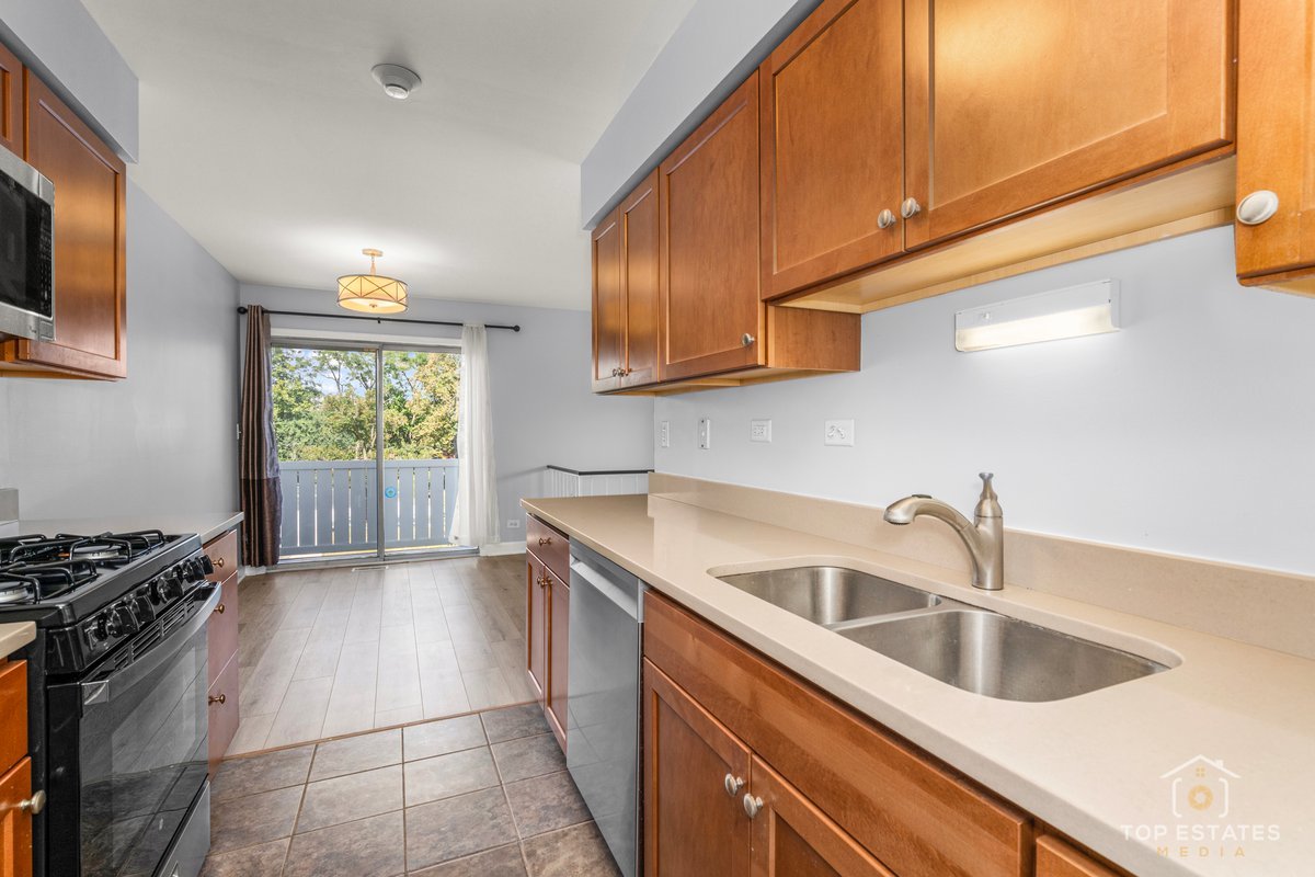 564 Willowcreek Court #0, Clarendon Hills, IL 60514