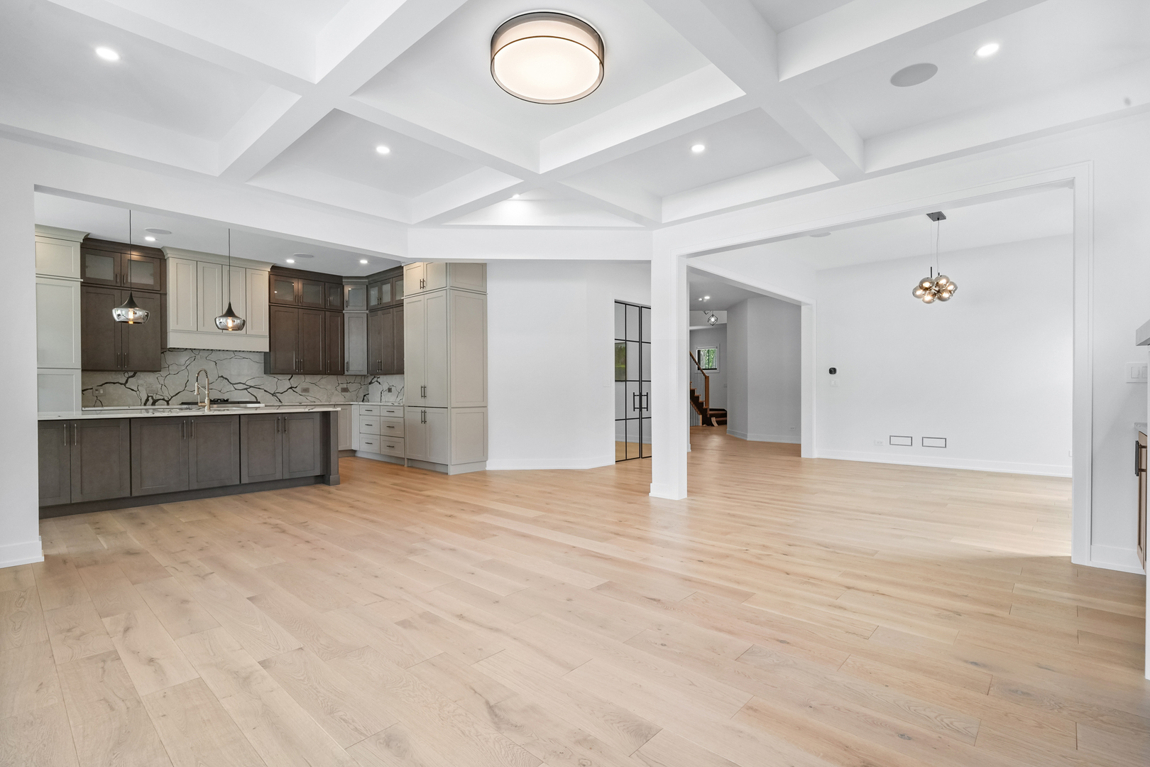 284 N Highland Avenue, Elmhurst, IL 60126