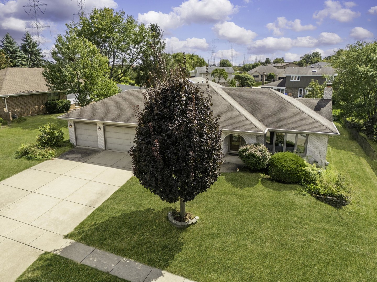 13017 W Hiawatha Drive, Homer Glen, IL 60491