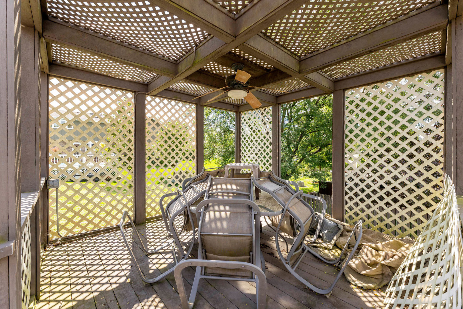13017 W Hiawatha Drive, Homer Glen, IL 60491