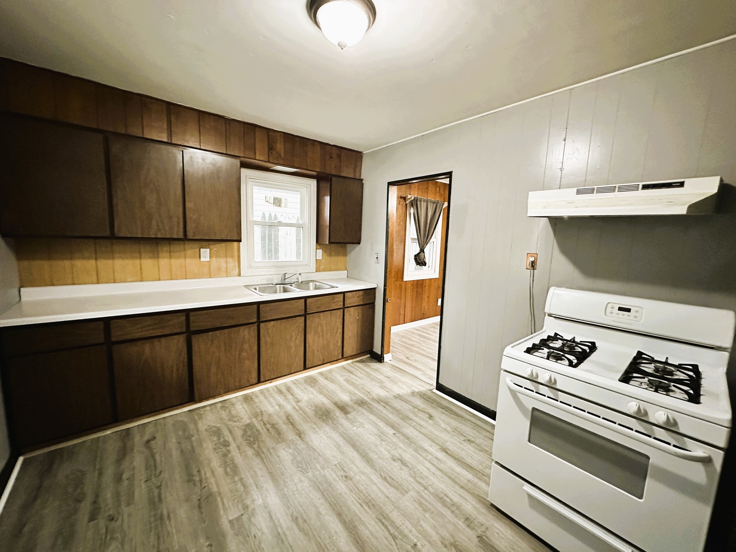 1228 20th Street, North Chicago, IL 60064