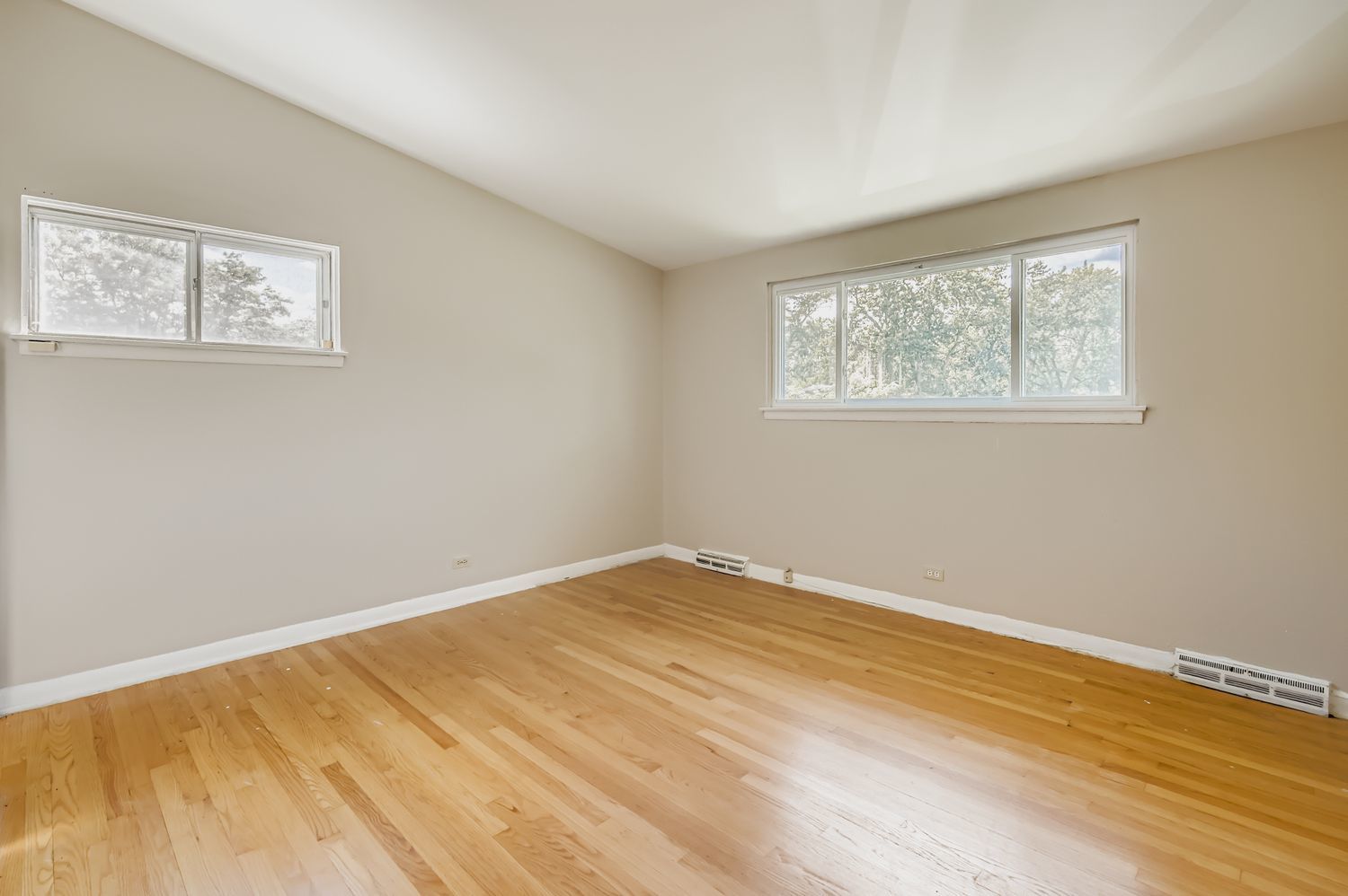 521 Michael Mnr, Glenview, IL 60025