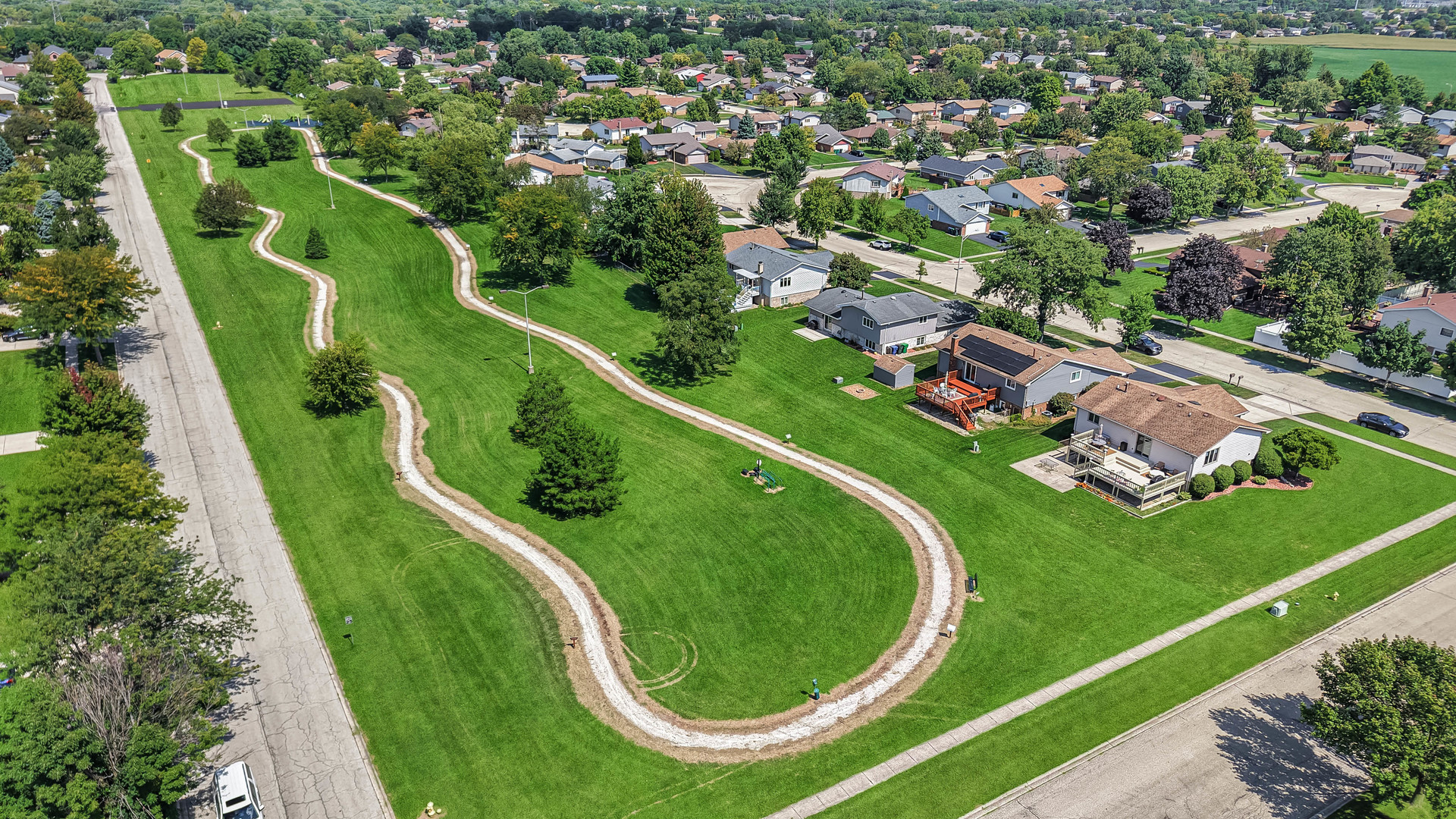 13766 W Deervalley Drive, Homer Glen, IL 60491