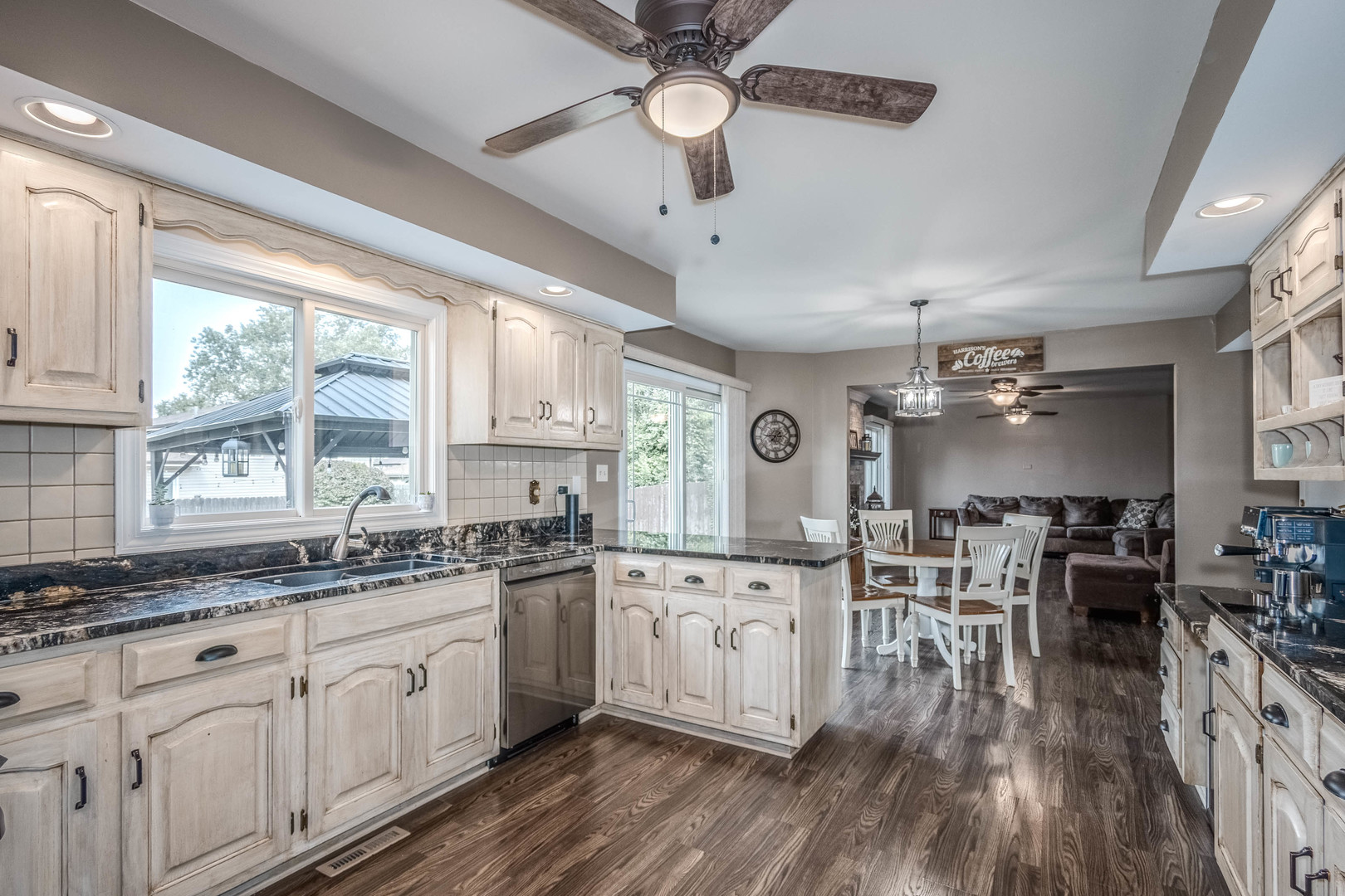 11104 Granite Drive, Mokena, IL 60448