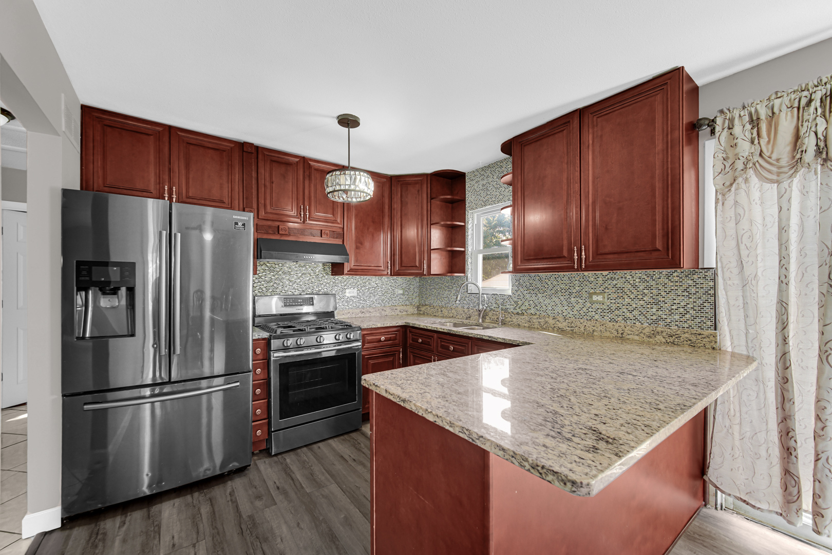6988 Plumtree Lane, Hanover Park, IL 60133