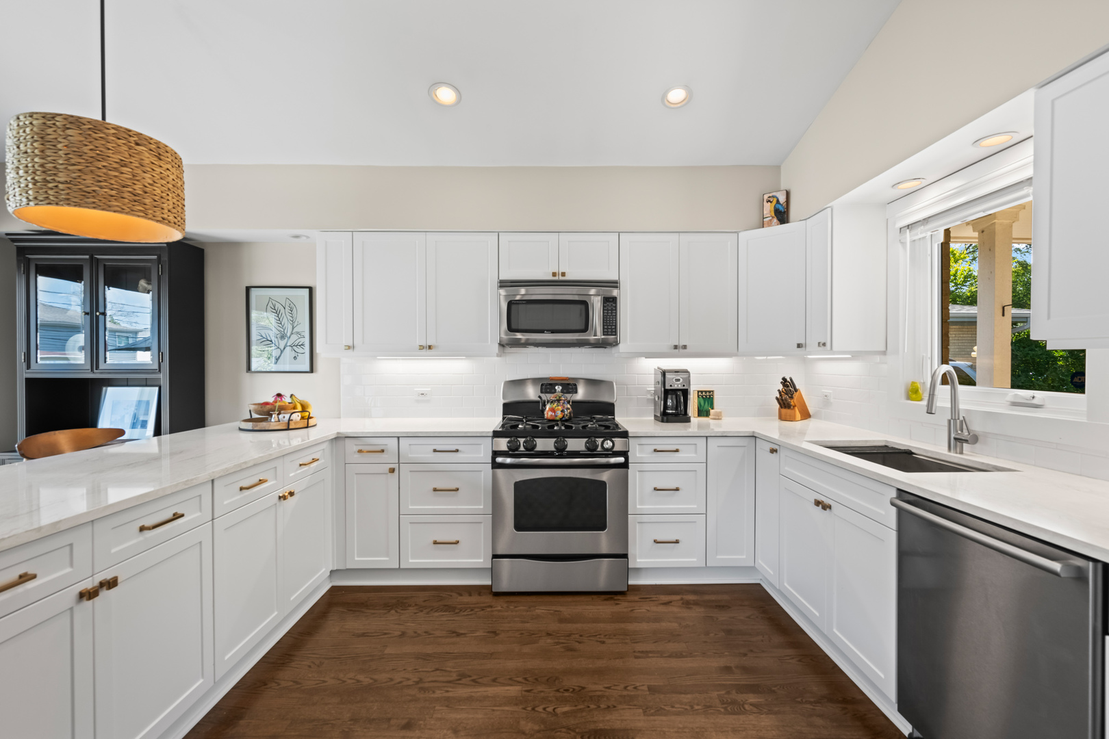 425 S Dryden Place, Arlington Heights, IL 60005