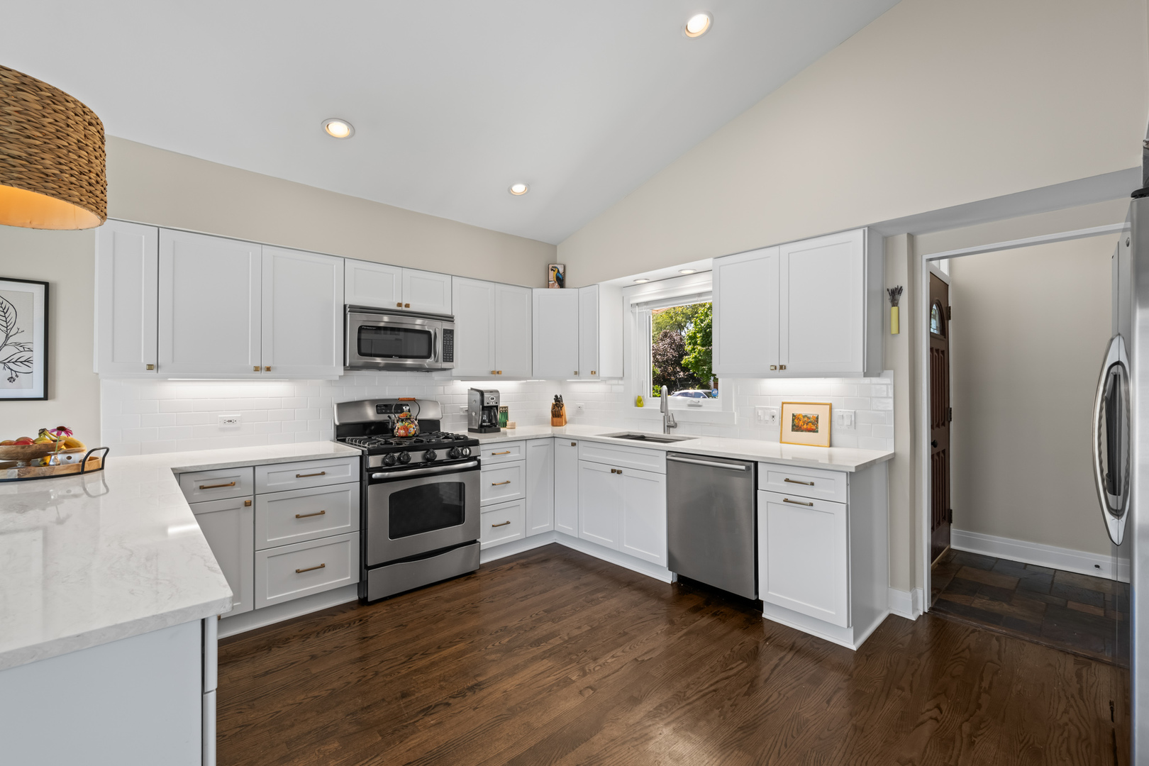 425 S Dryden Place, Arlington Heights, IL 60005