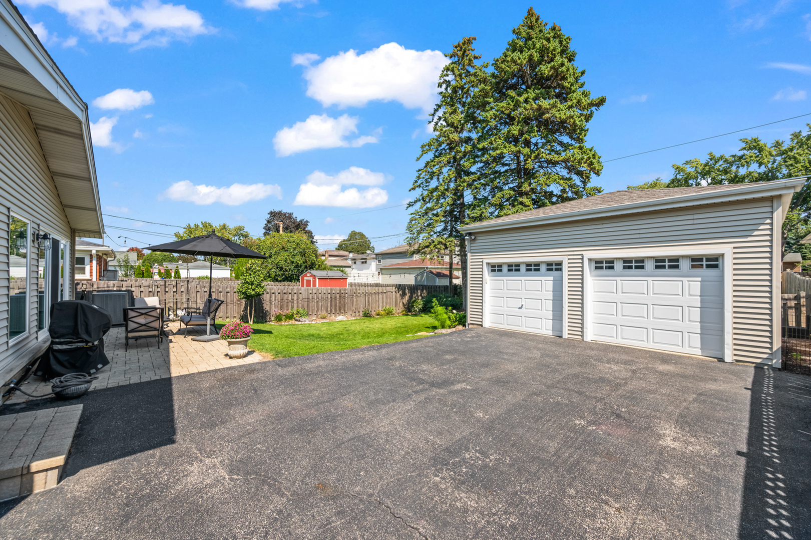 425 S Dryden Place, Arlington Heights, IL 60005
