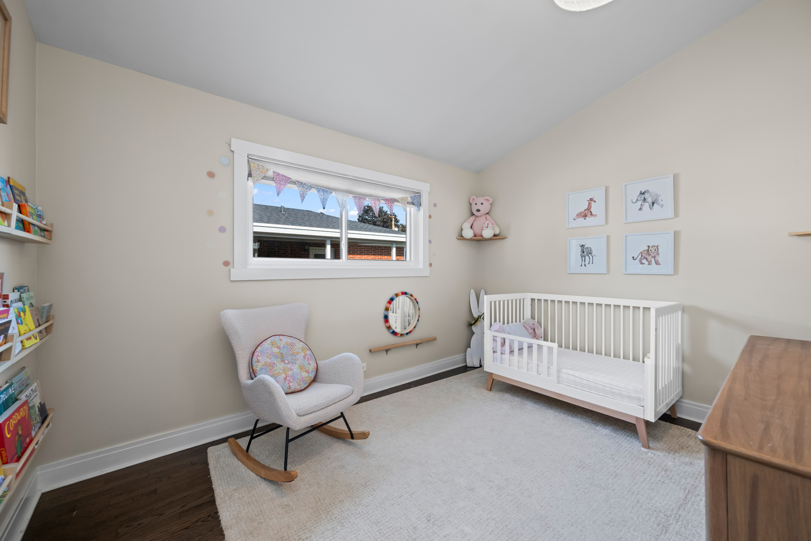 425 S Dryden Place, Arlington Heights, IL 60005