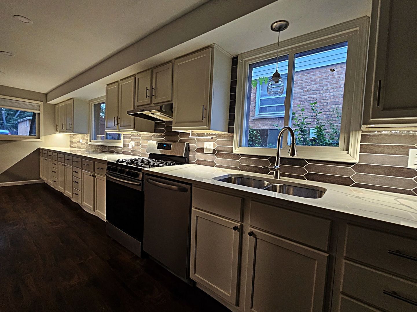 14441 Kolin Avenue, Midlothian, IL 60445