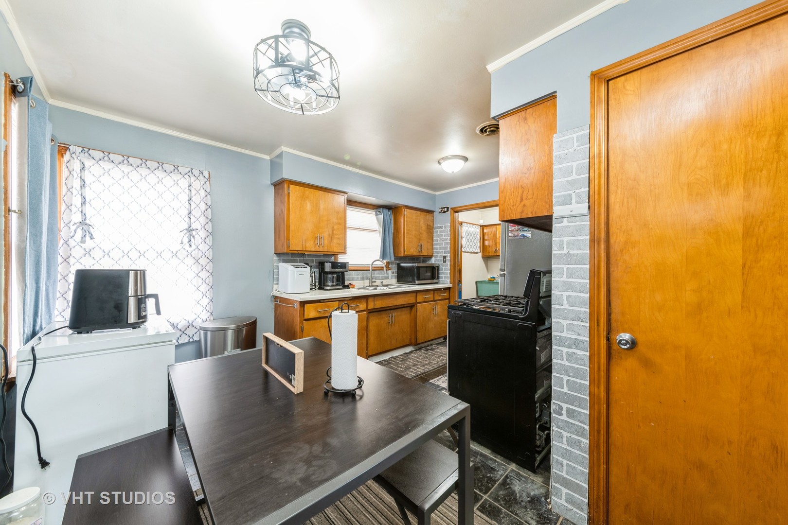 5813 Superior Street, Berkeley, IL 60163