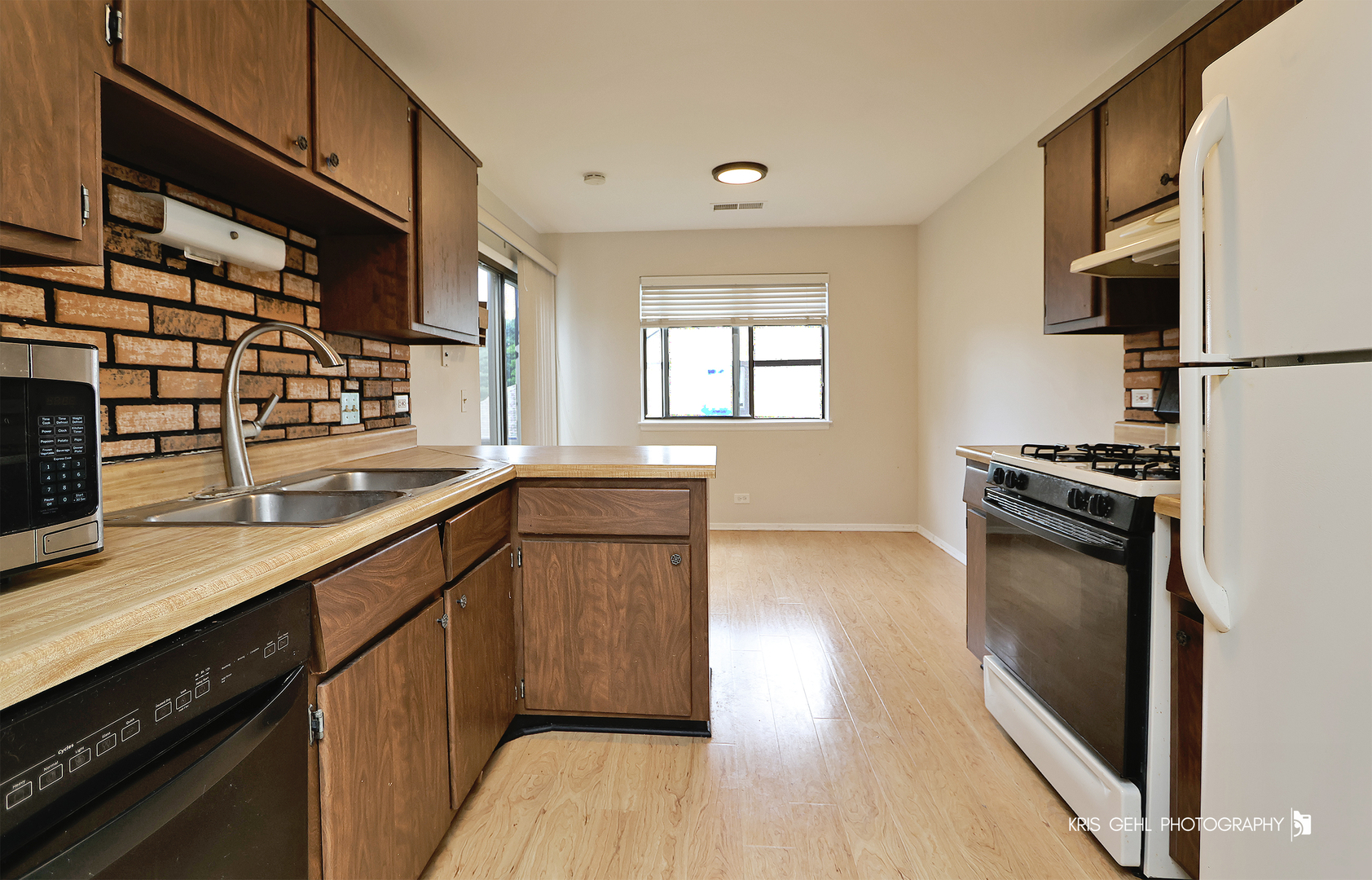 1254 Plum Tree Court #A2, Schaumburg, IL 60193