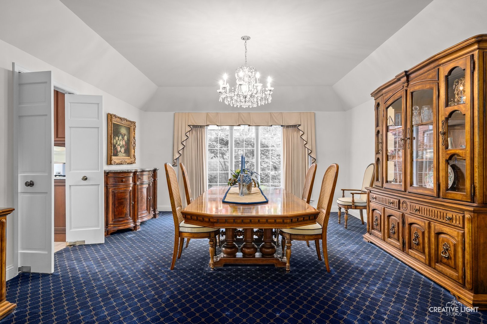 1900 Millburne Road, Lake Forest, IL 60045