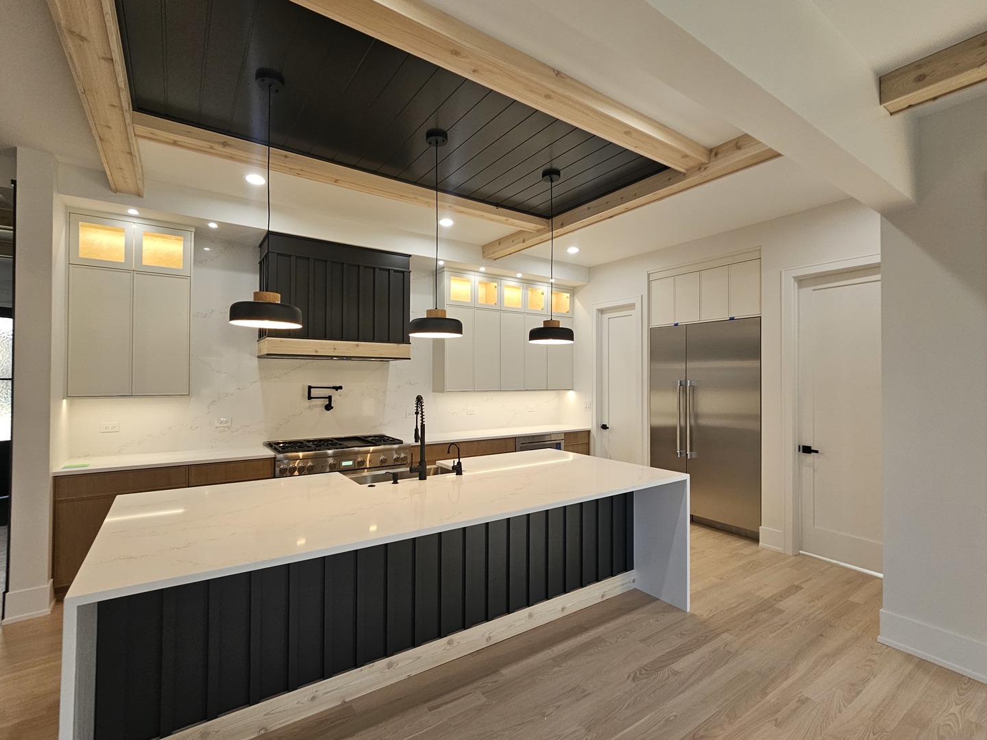 316 Hemlock Lane, Naperville, IL 60540