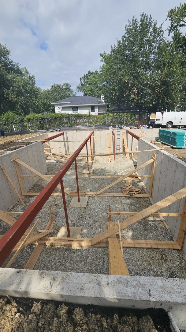 316 Hemlock Lane, Naperville, IL 60540