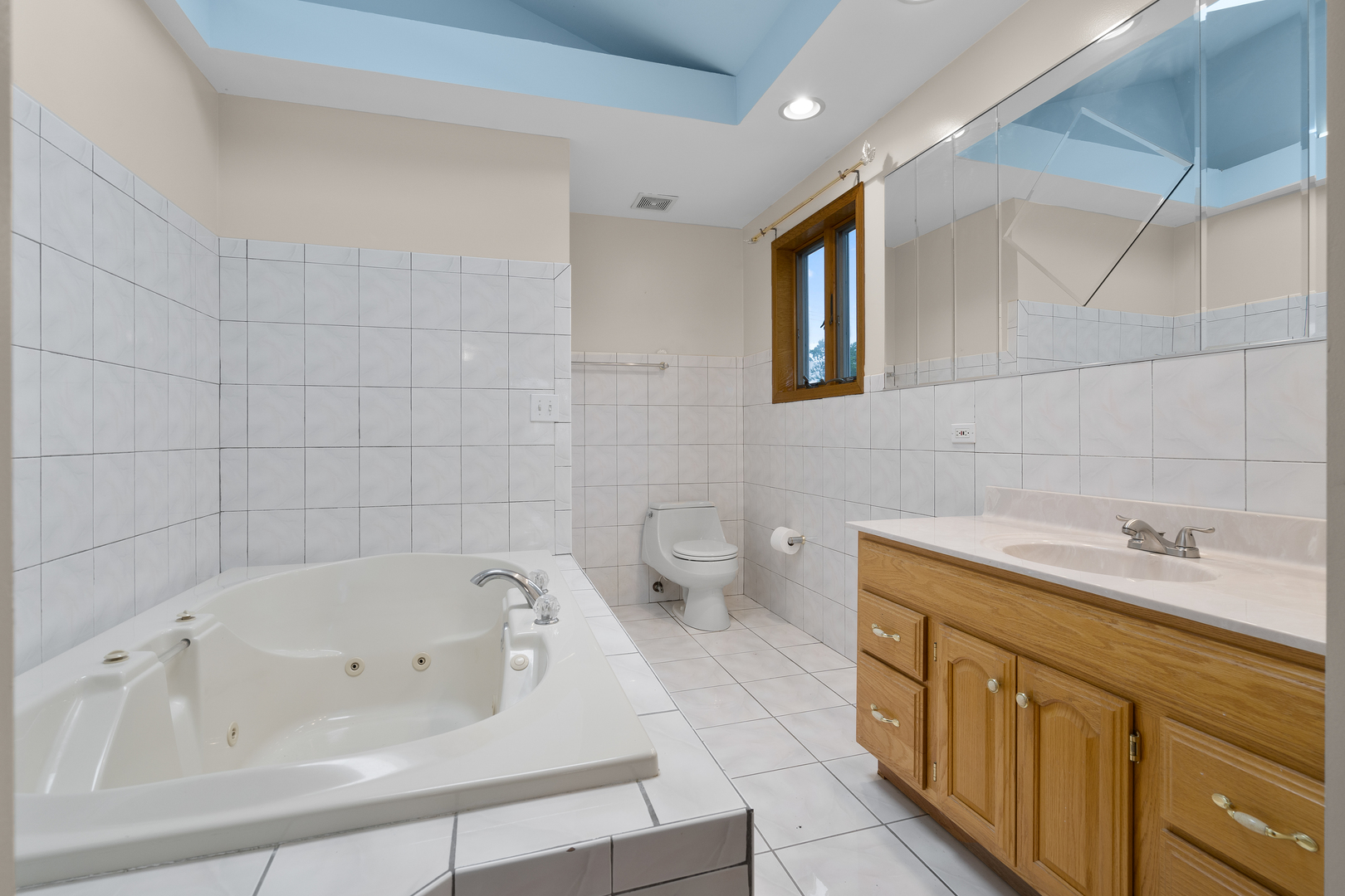 7324 W Lunt Avenue, Chicago, IL 60631