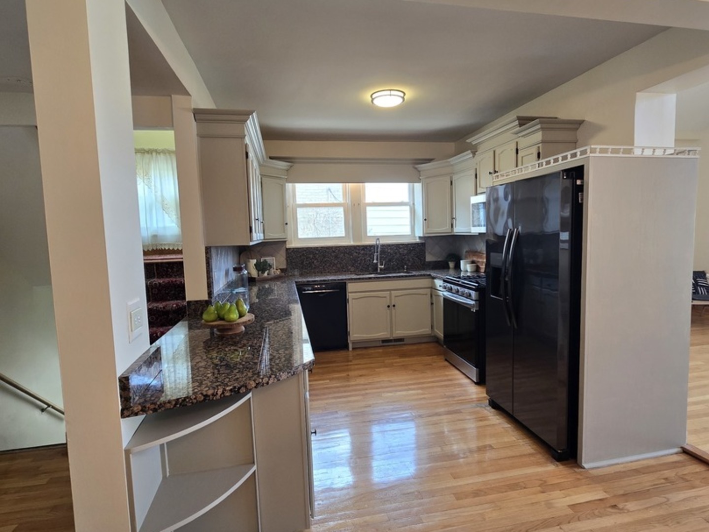 7324 W Lunt Avenue, Chicago, IL 60631