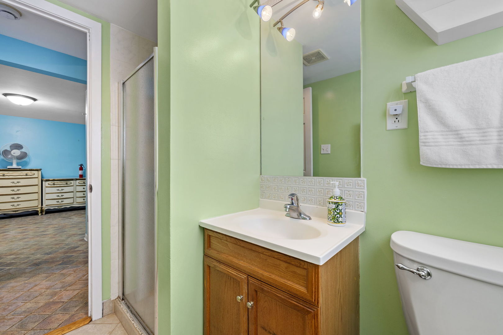 10720 Laramie Avenue, Oak Lawn, IL 60453