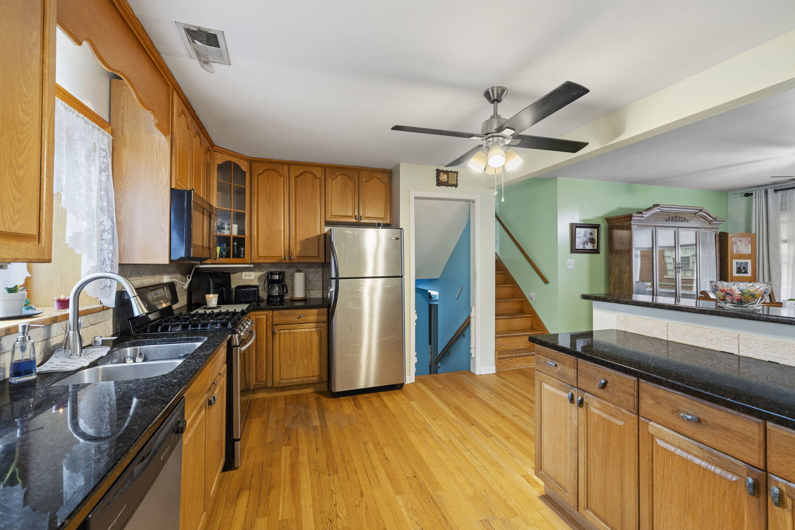 10720 Laramie Avenue, Oak Lawn, IL 60453