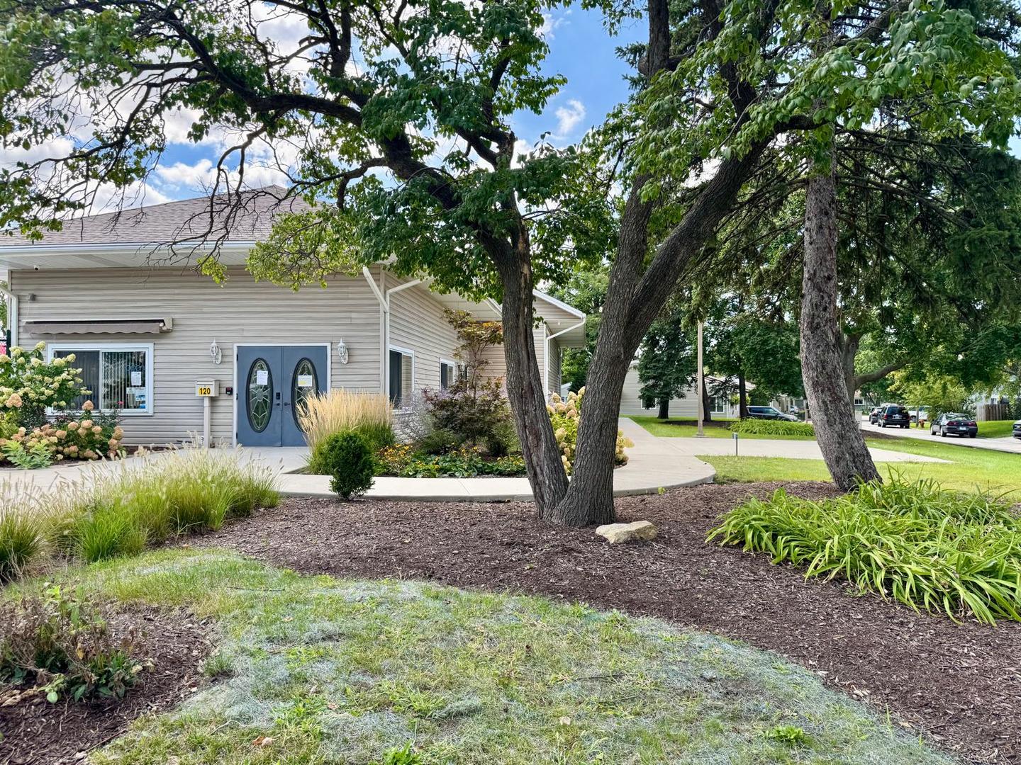 418 Farmbrook Court, Romeoville, IL 60446