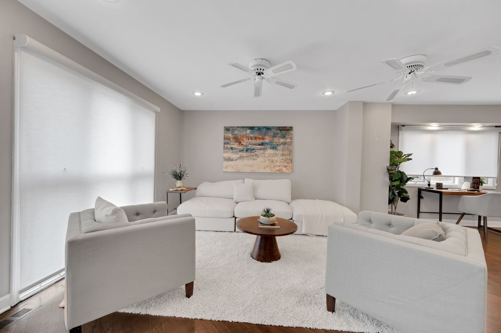 3123 W Chase Avenue, Chicago, IL 60645