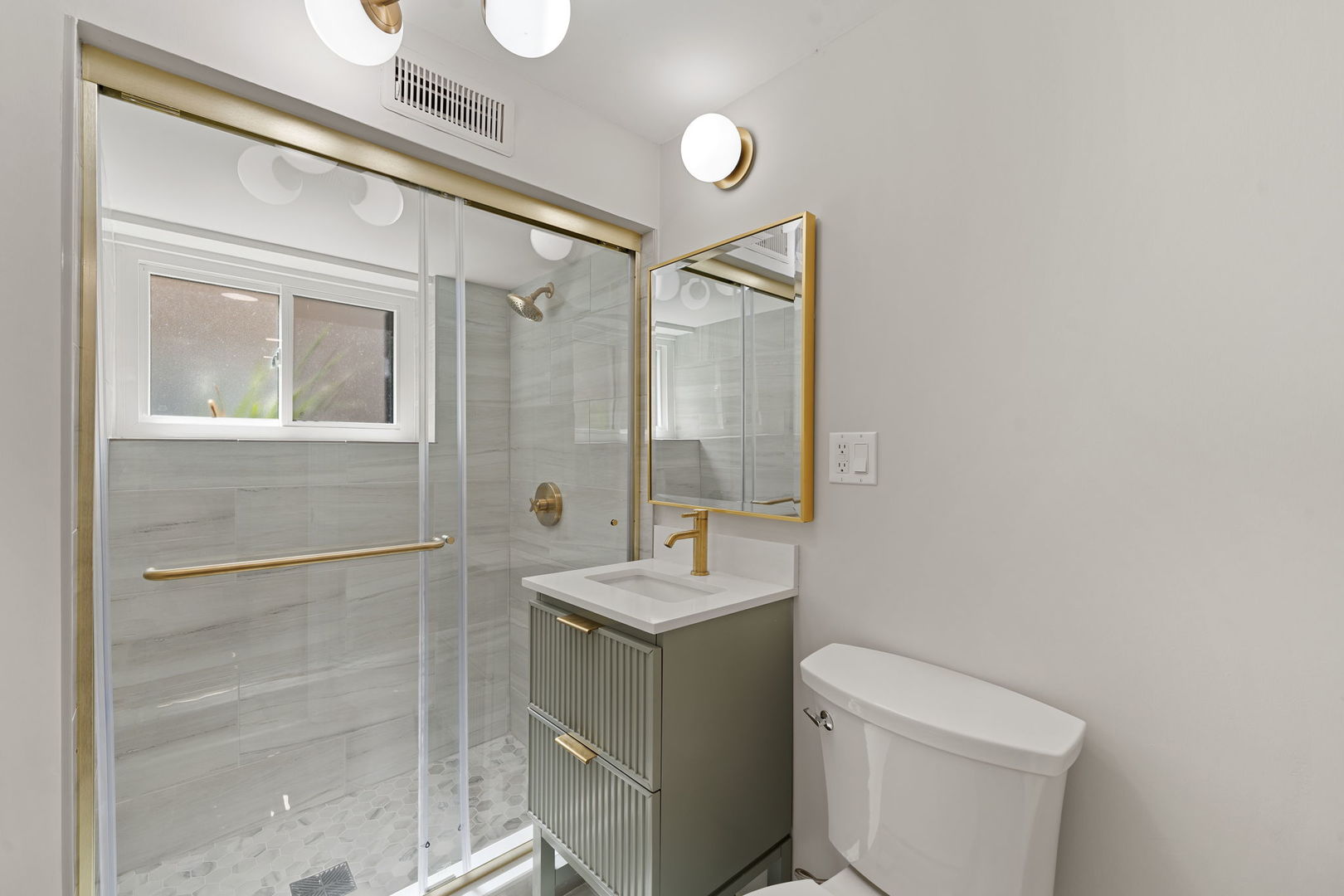 319 Kilpatrick Avenue, Wilmette, IL 60091