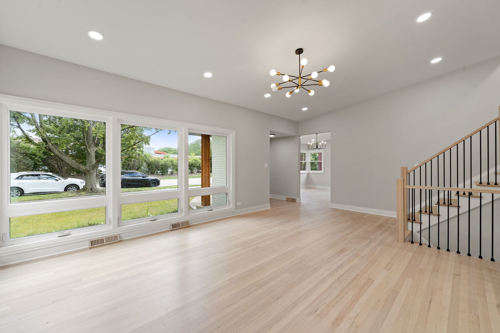 319 Kilpatrick Avenue, Wilmette, IL 60091