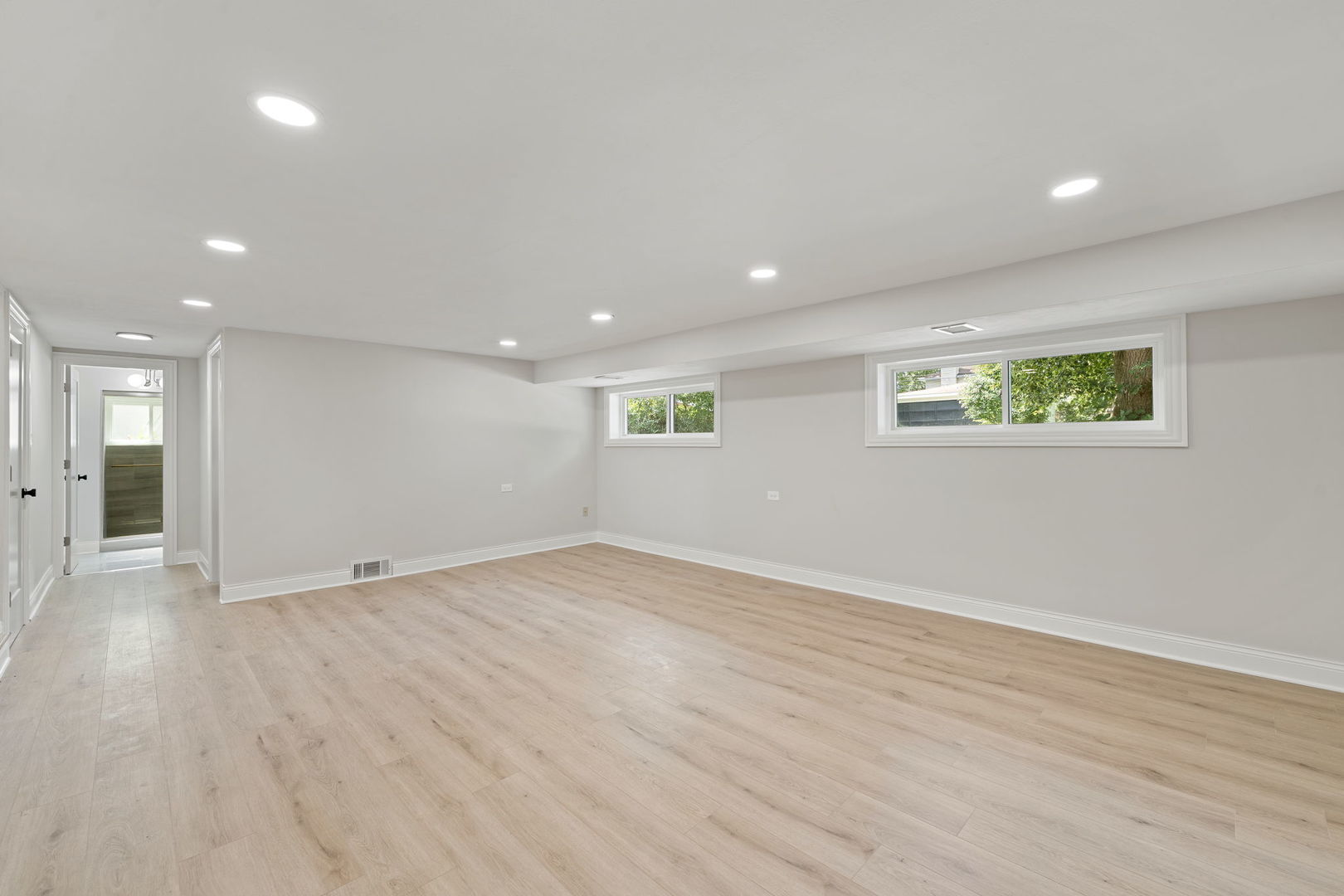 319 Kilpatrick Avenue, Wilmette, IL 60091