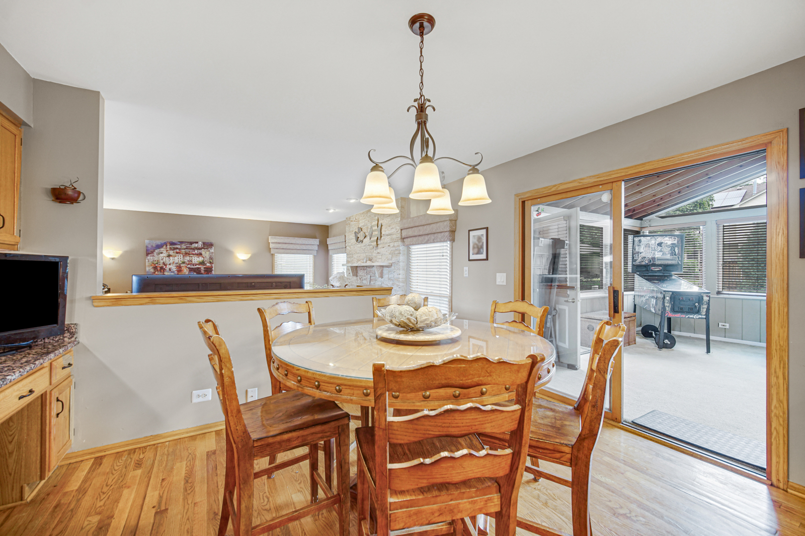 67 Shelby Court, Vernon Hills, IL 60061