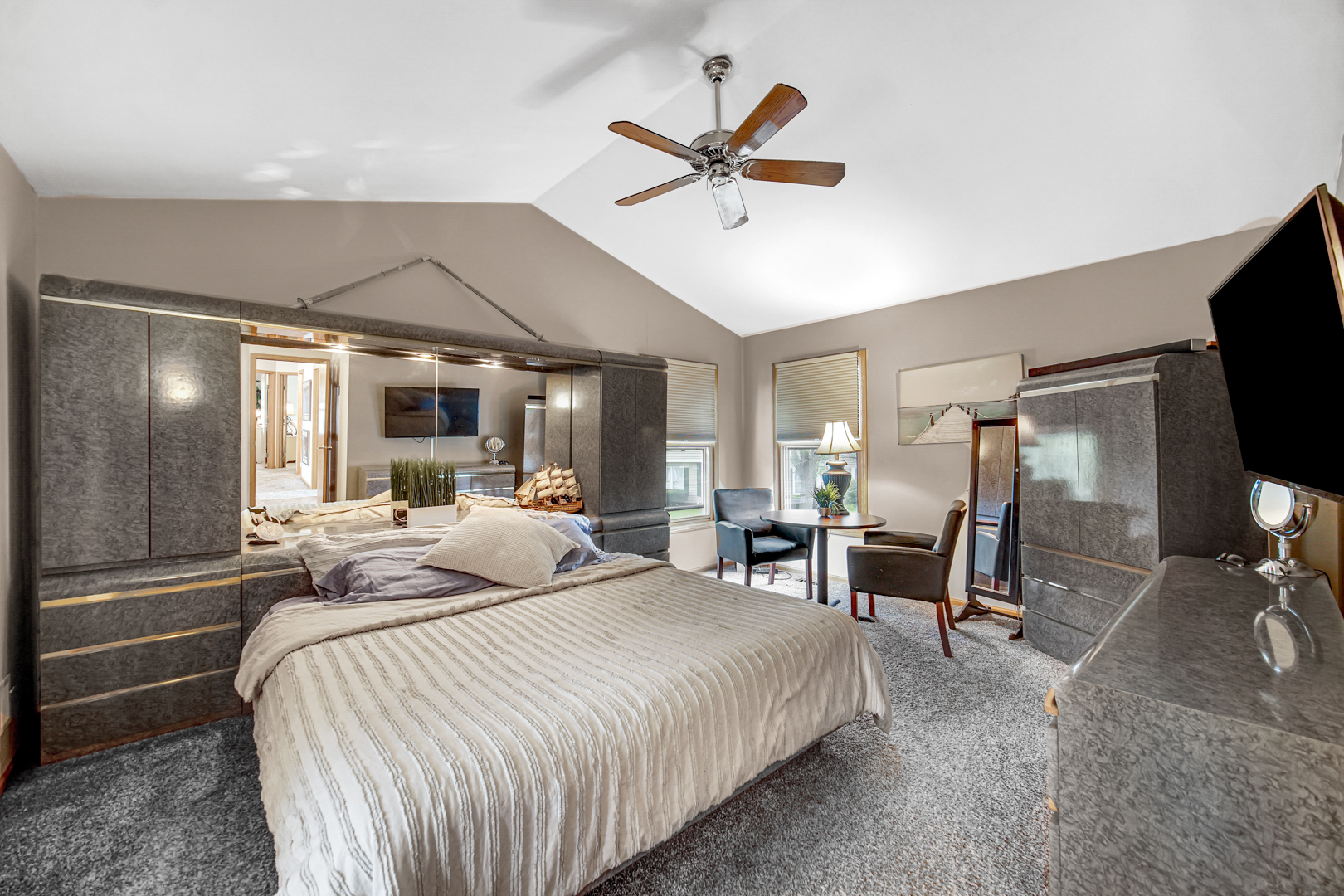 67 Shelby Court, Vernon Hills, IL 60061