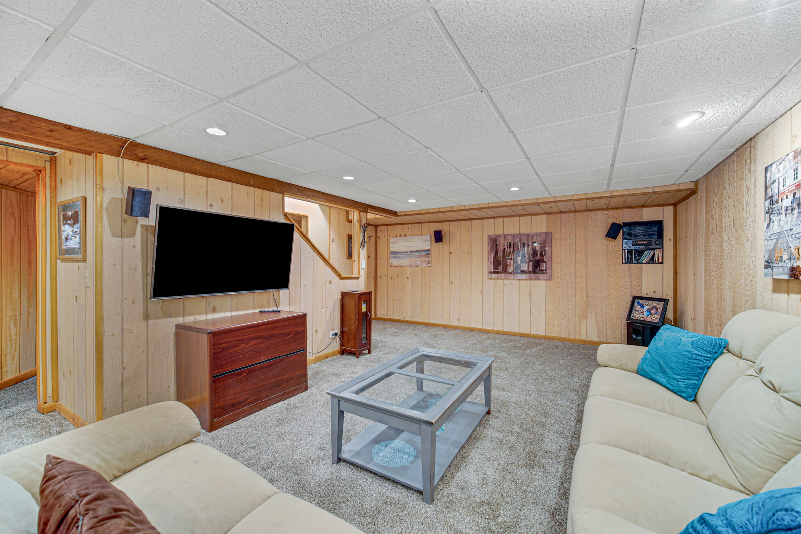 67 Shelby Court, Vernon Hills, IL 60061