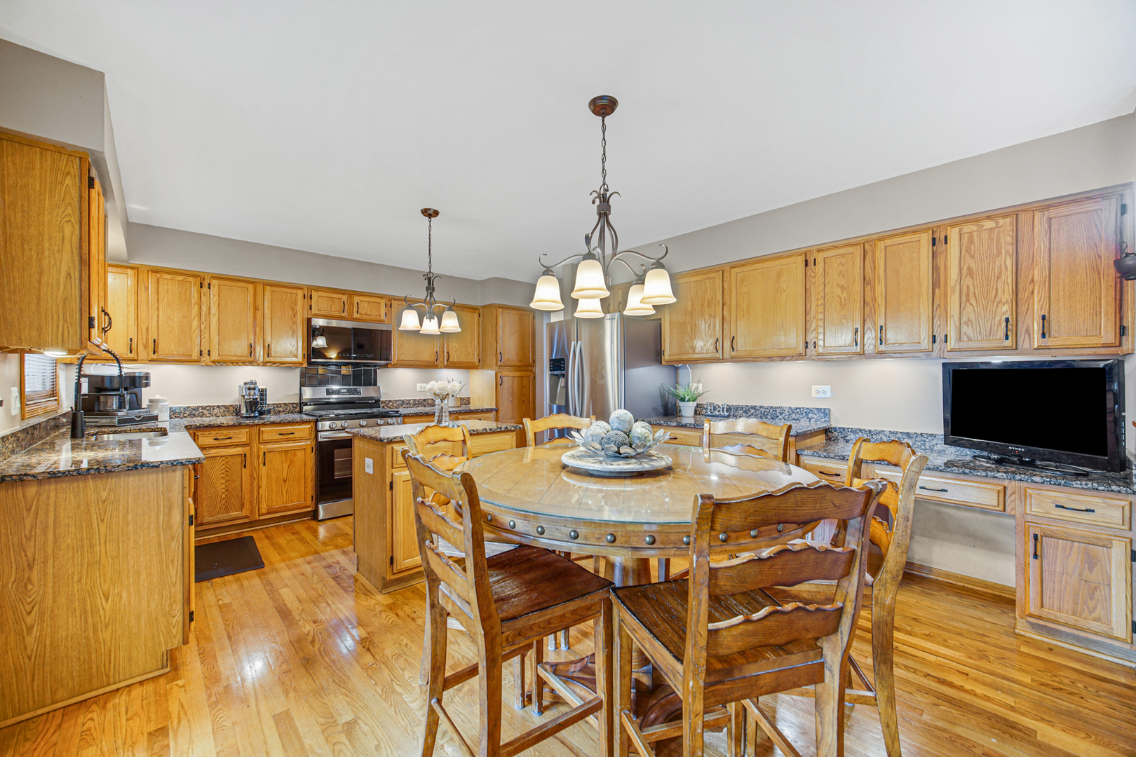 67 Shelby Court, Vernon Hills, IL 60061