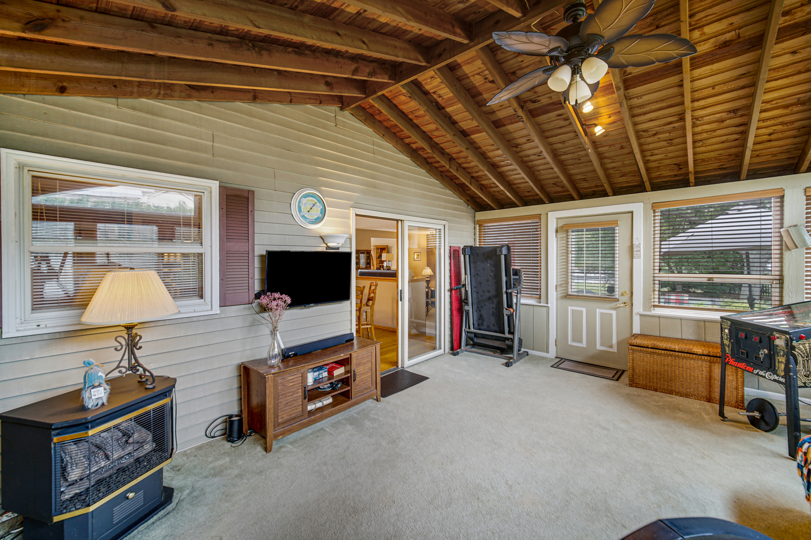 67 Shelby Court, Vernon Hills, IL 60061