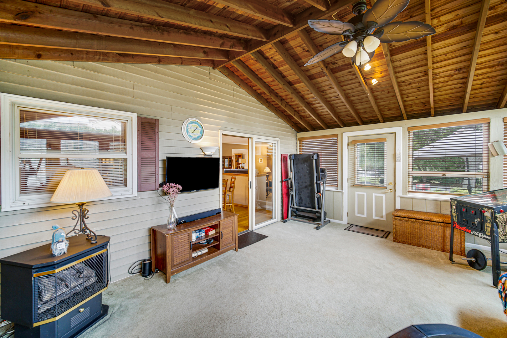 67 Shelby Court, Vernon Hills, IL 60061