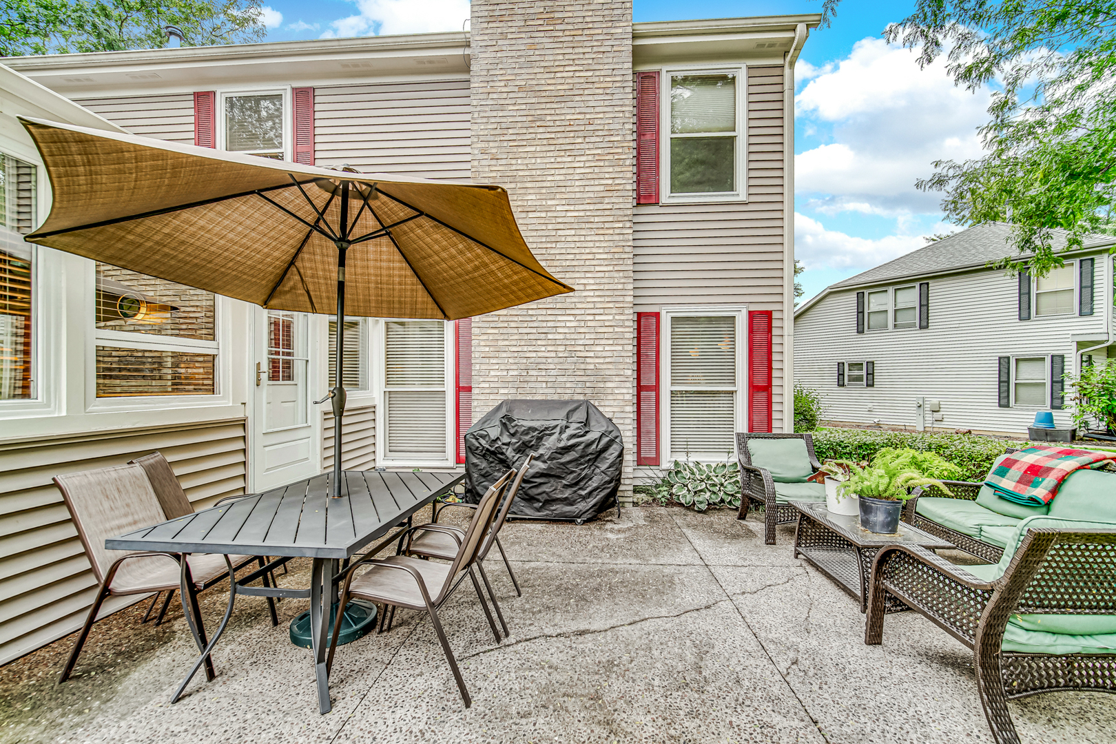 67 Shelby Court, Vernon Hills, IL 60061