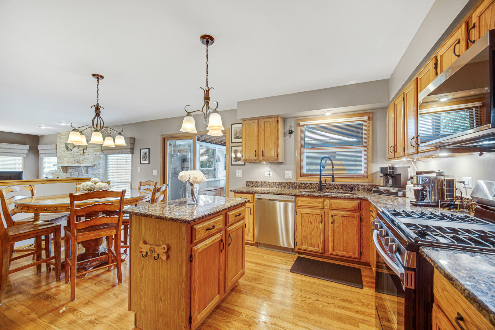 67 Shelby Court, Vernon Hills, IL 60061