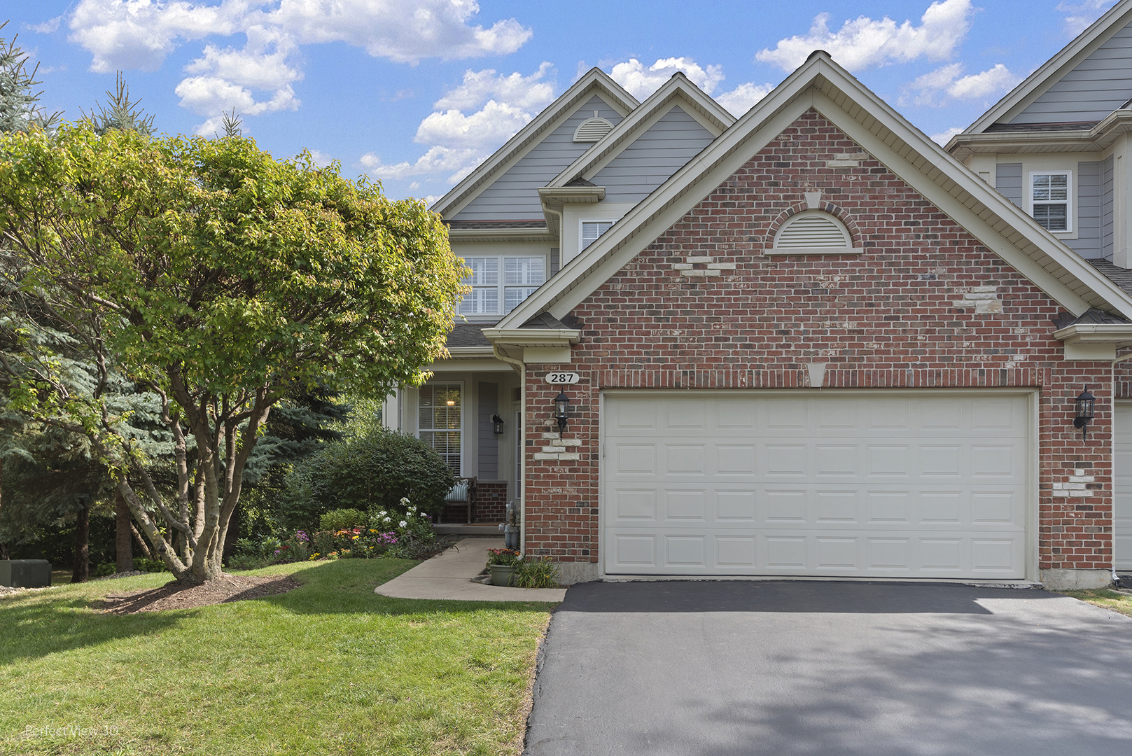 287 Jennifer Court, Gurnee, IL 60031