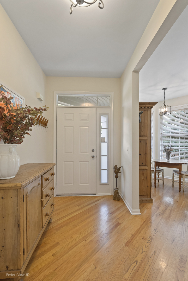 287 Jennifer Court, Gurnee, IL 60031