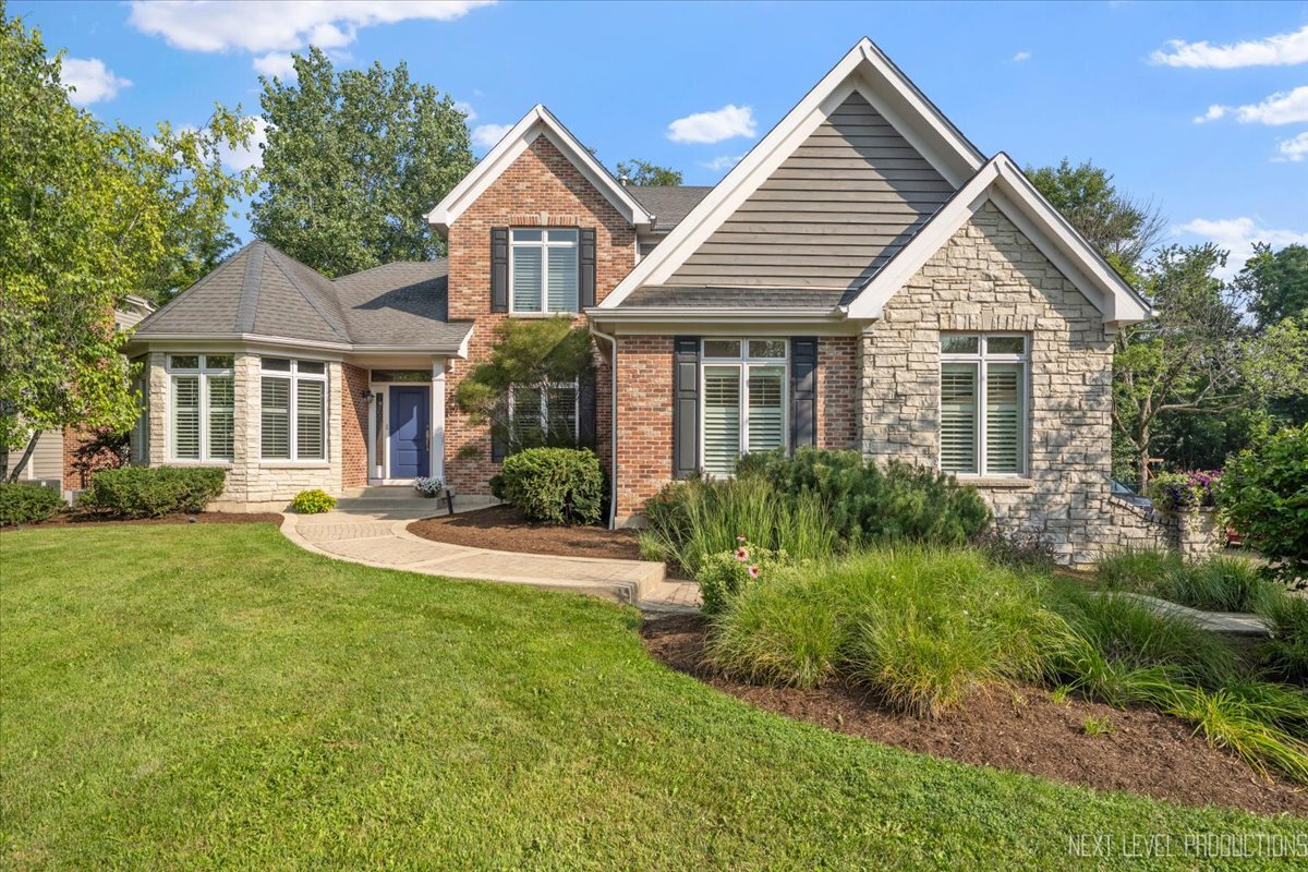 821 Plamondon Road, Wheaton, IL 60189