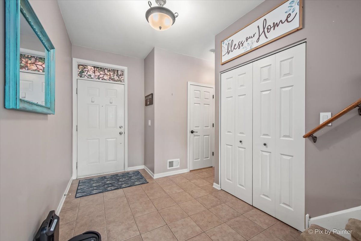 311 Katrina Lane, Algonquin, IL 60102