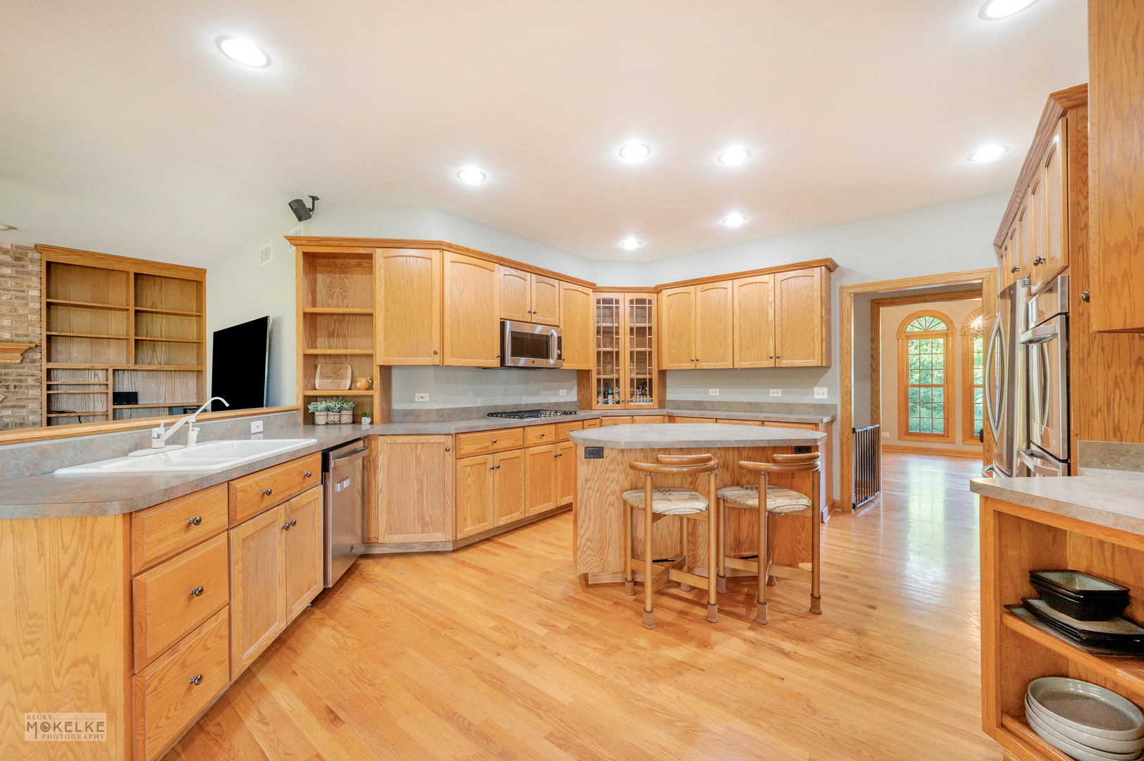 833 Carolyn Court, Elburn, IL 60119