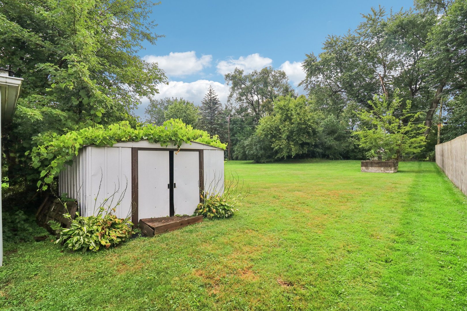 37371 N Shirley Drive, Gurnee, IL 60031