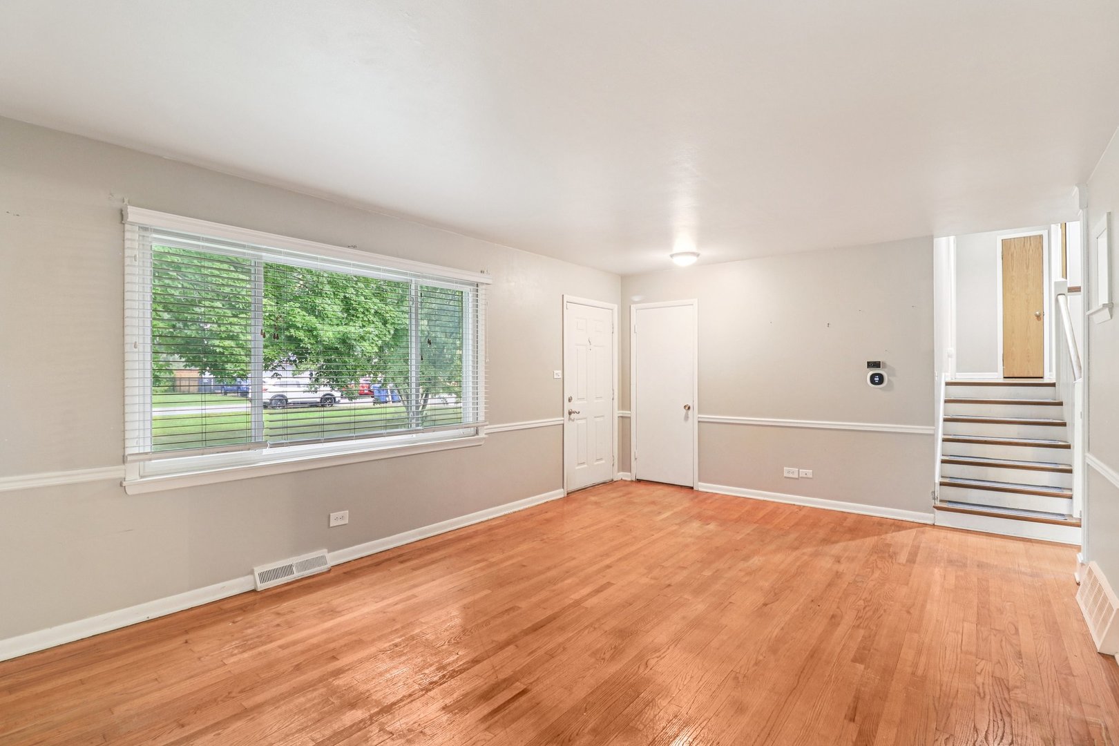 37371 N Shirley Drive, Gurnee, IL 60031