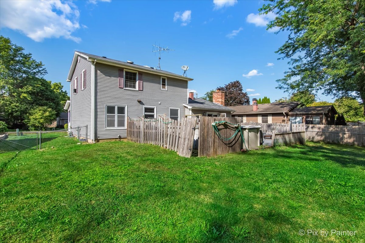 7615 W Andrea Lane, Crystal Lake, IL 60012