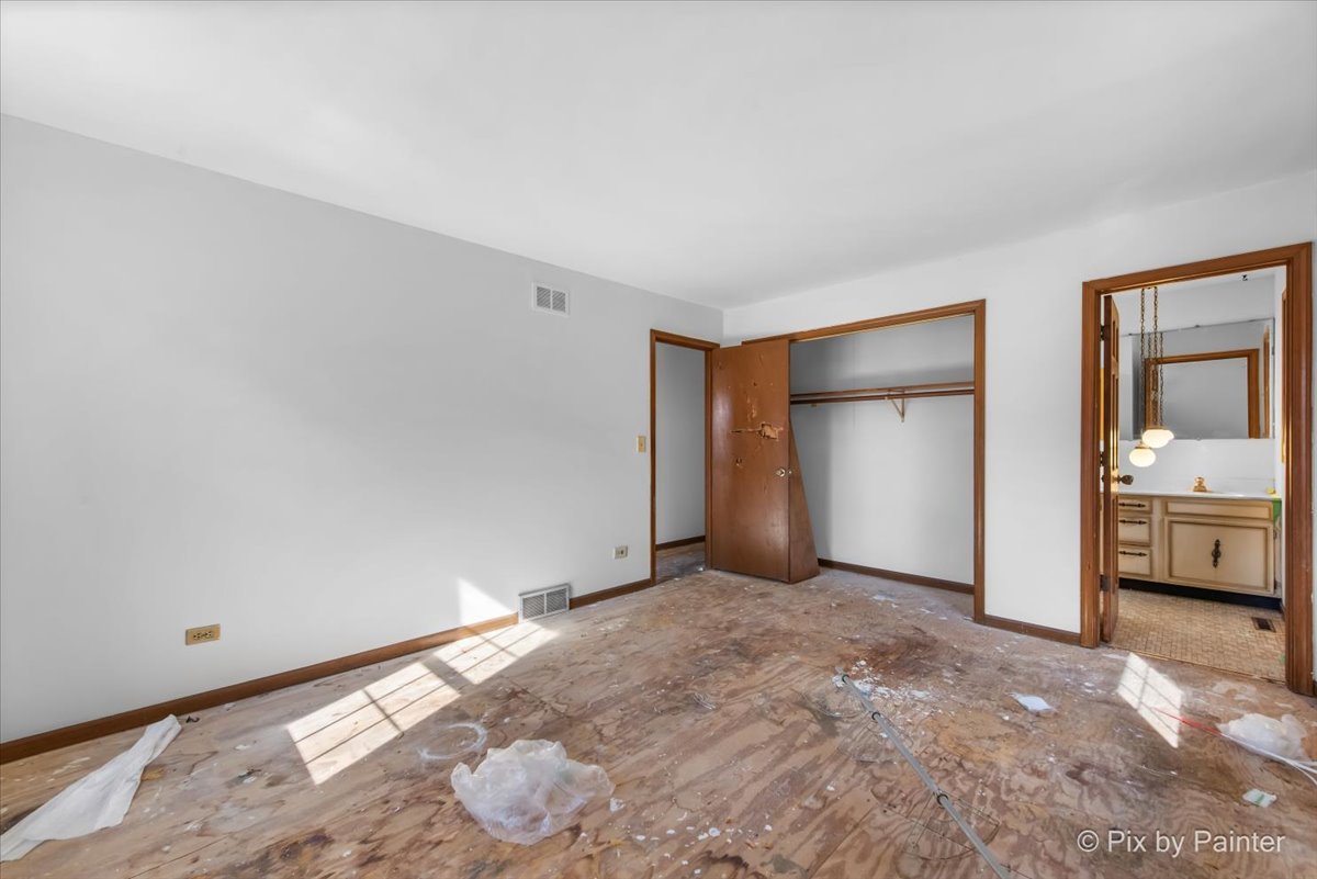 7615 W Andrea Lane, Crystal Lake, IL 60012