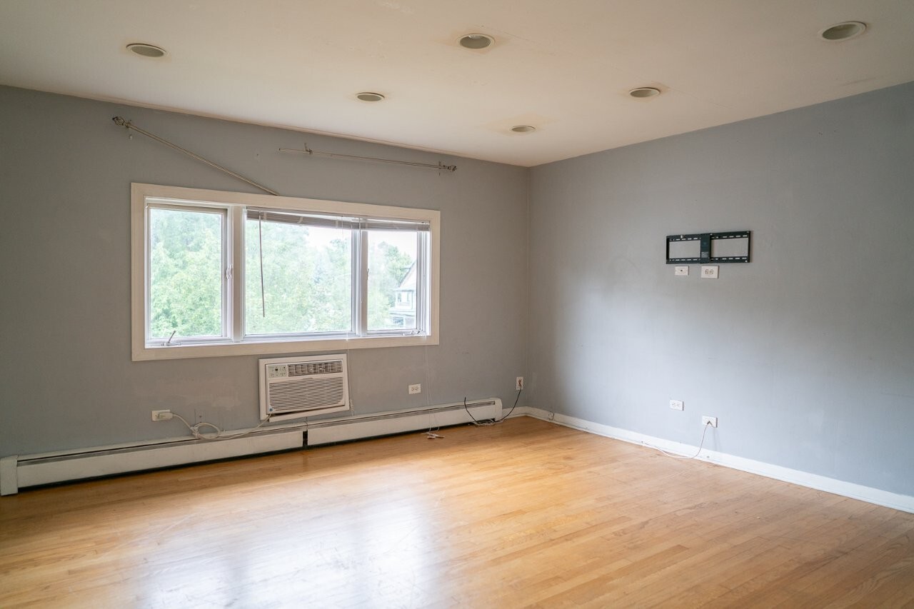 3505 Oak Park Avenue #B3, Berwyn, IL 60402